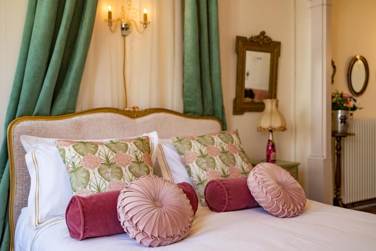 콩돔 Champagne House - Elegance, Luxury And Charm B&B 외부 사진