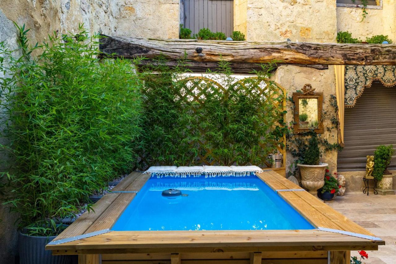 콩돔 Champagne House - Elegance, Luxury And Charm B&B 외부 사진