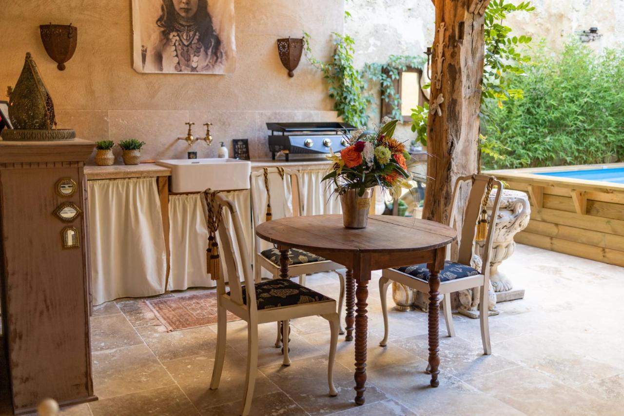 콩돔 Champagne House - Elegance, Luxury And Charm B&B 외부 사진