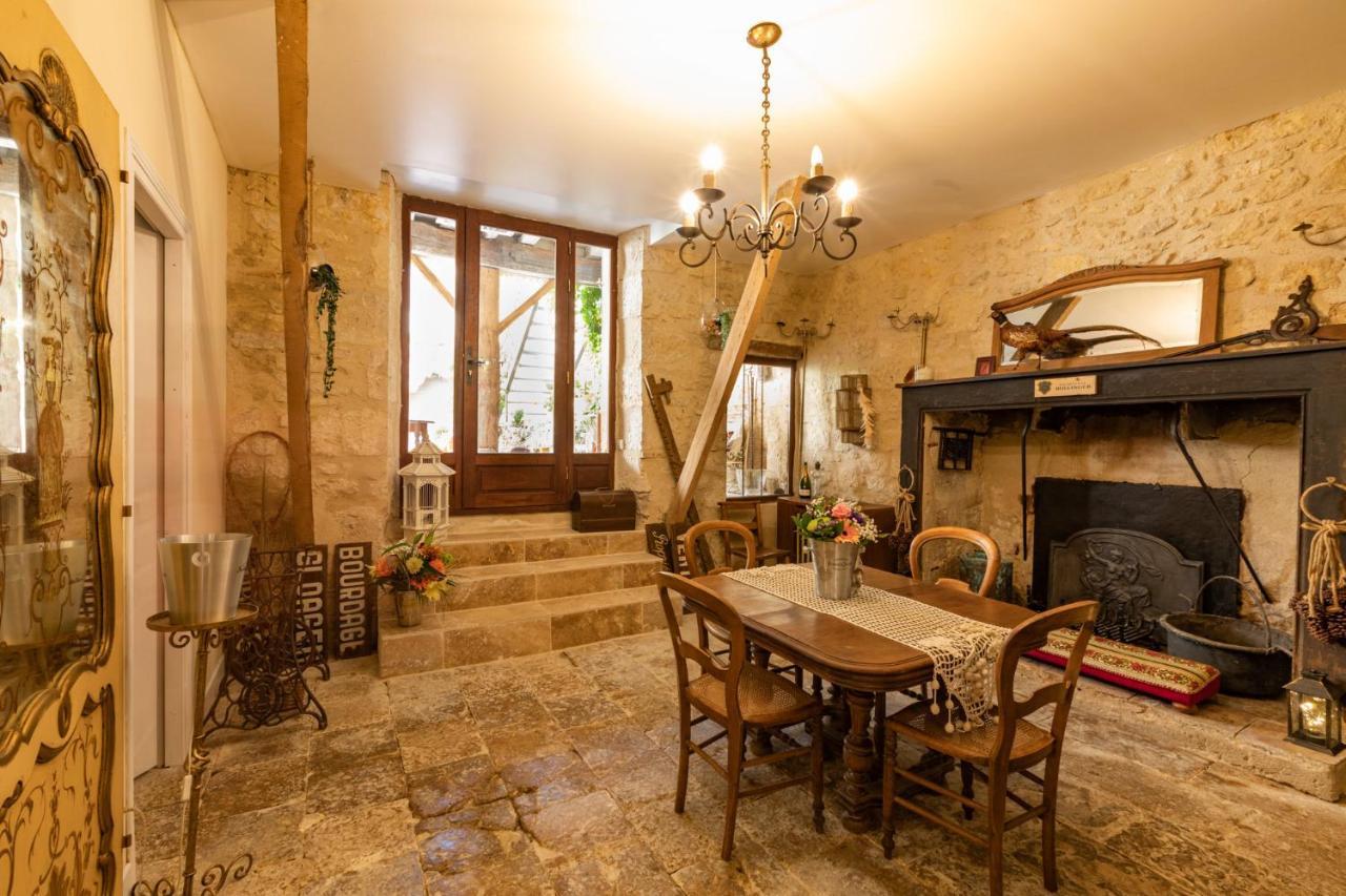콩돔 Champagne House - Elegance, Luxury And Charm B&B 외부 사진