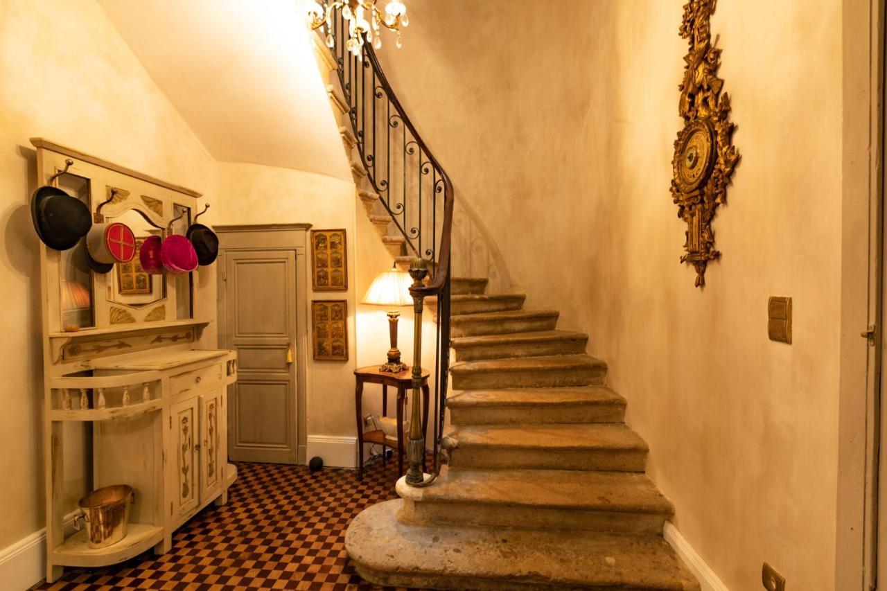 콩돔 Champagne House - Elegance, Luxury And Charm B&B 외부 사진