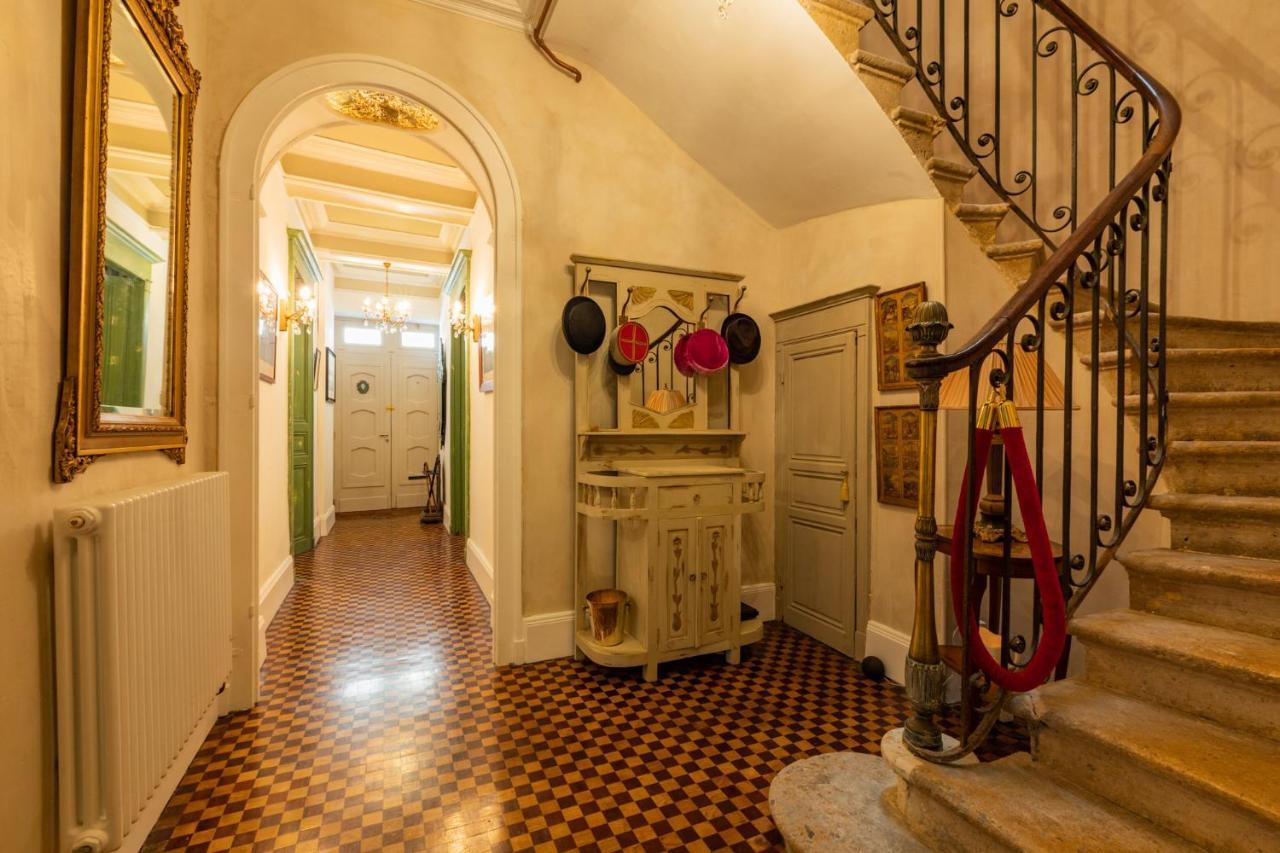 콩돔 Champagne House - Elegance, Luxury And Charm B&B 외부 사진