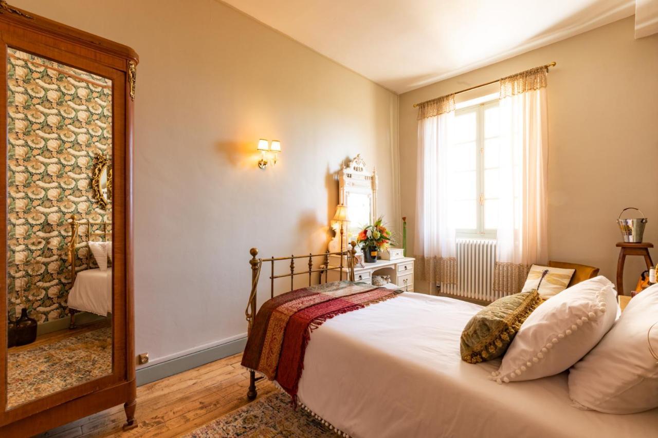 콩돔 Champagne House - Elegance, Luxury And Charm B&B 외부 사진
