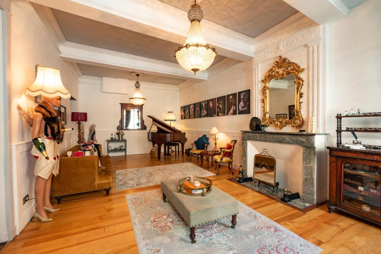 콩돔 Champagne House - Elegance, Luxury And Charm B&B 외부 사진