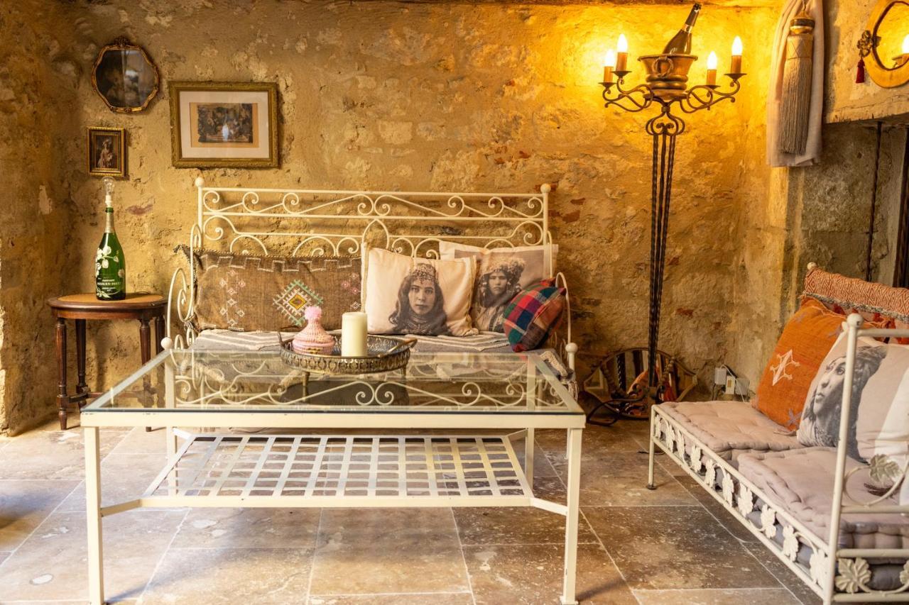 콩돔 Champagne House - Elegance, Luxury And Charm B&B 외부 사진