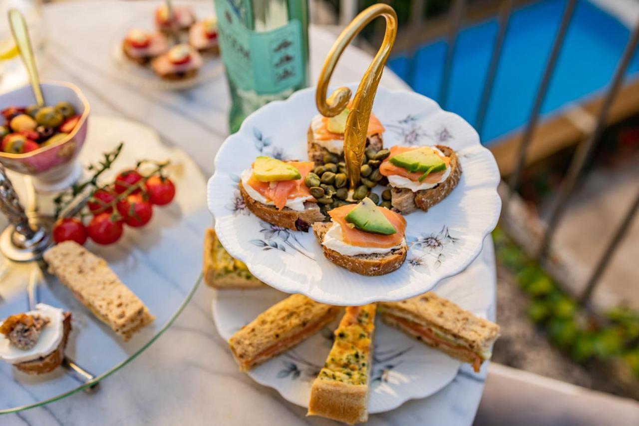 콩돔 Champagne House - Elegance, Luxury And Charm B&B 외부 사진