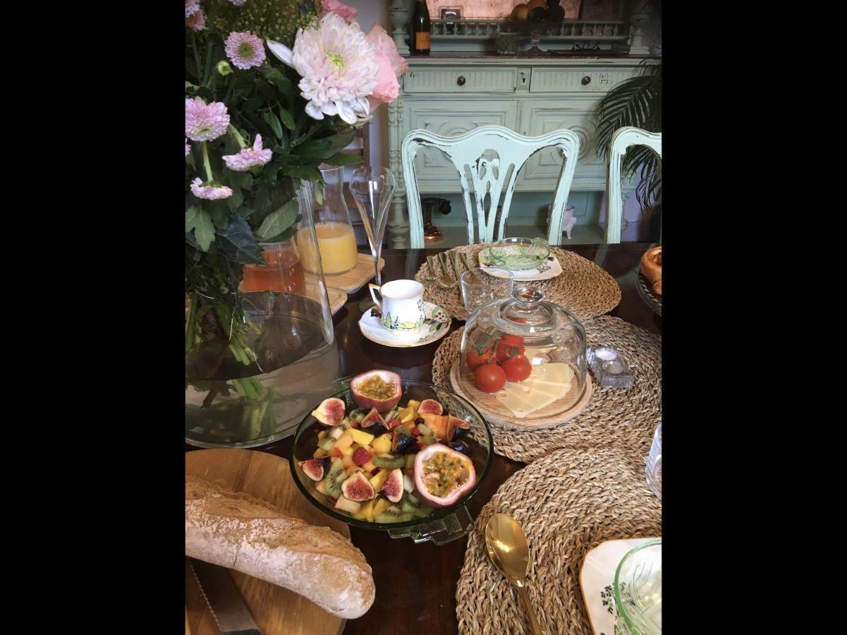 콩돔 Champagne House - Elegance, Luxury And Charm B&B 외부 사진