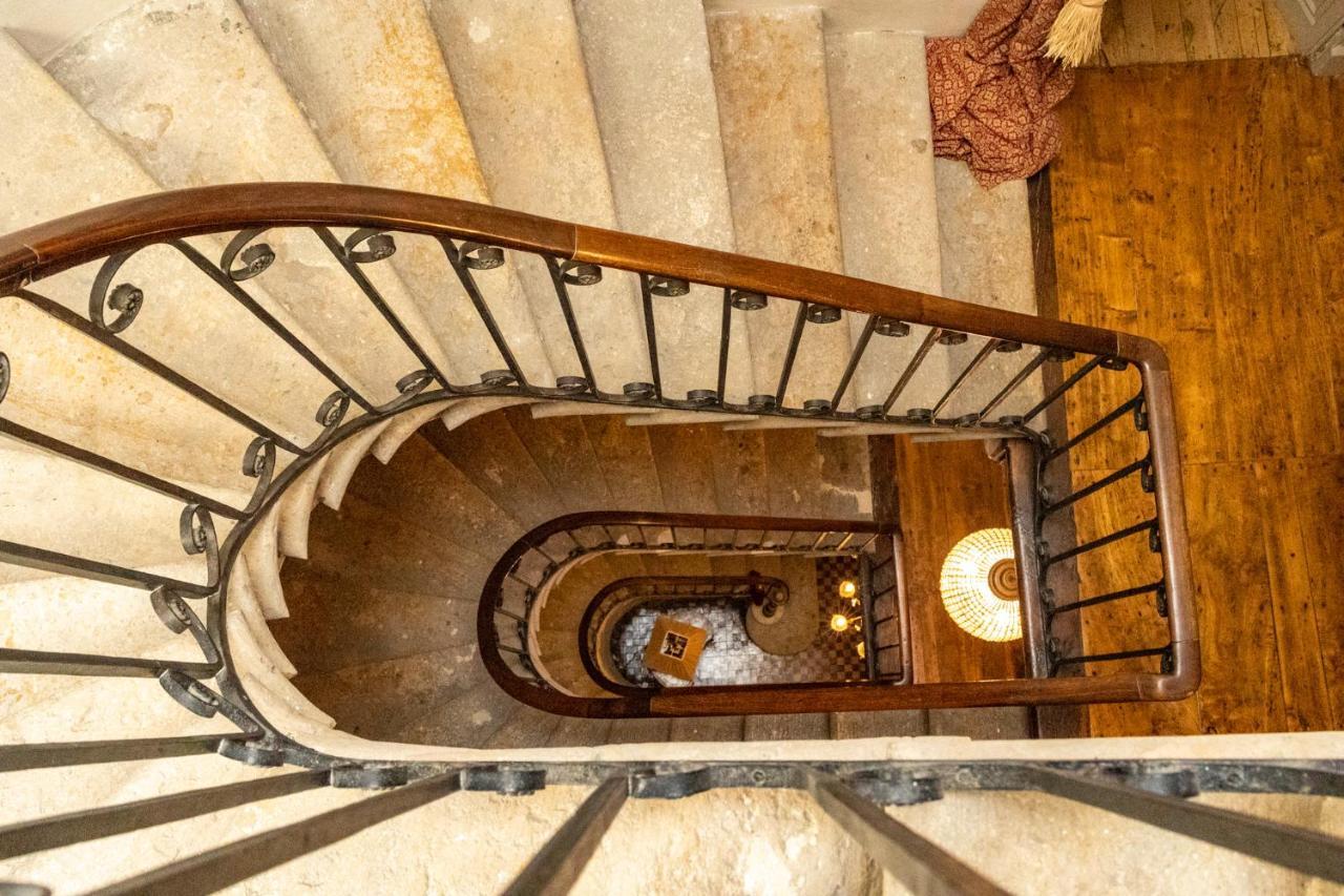 콩돔 Champagne House - Elegance, Luxury And Charm B&B 외부 사진